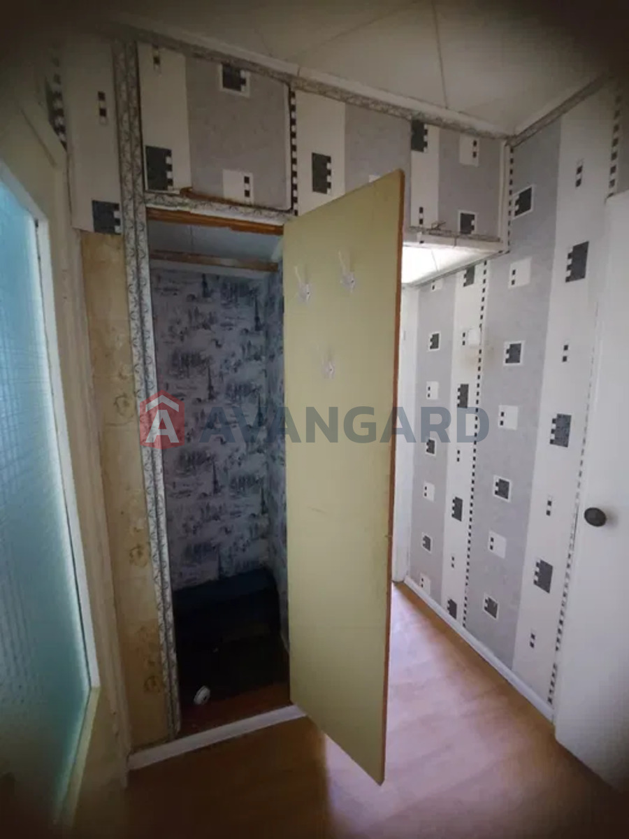 1 ��. ��������, 29/-/6 ��. �., 8/10 ������ ���� 17