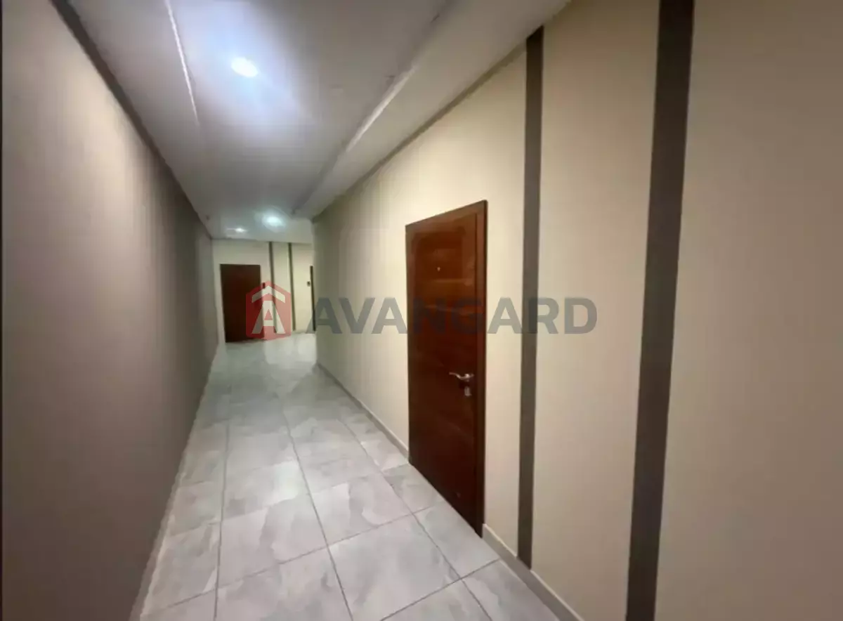 3 ��. ��������, 93/-/- ��. �., 4/5 ������ ���� 15