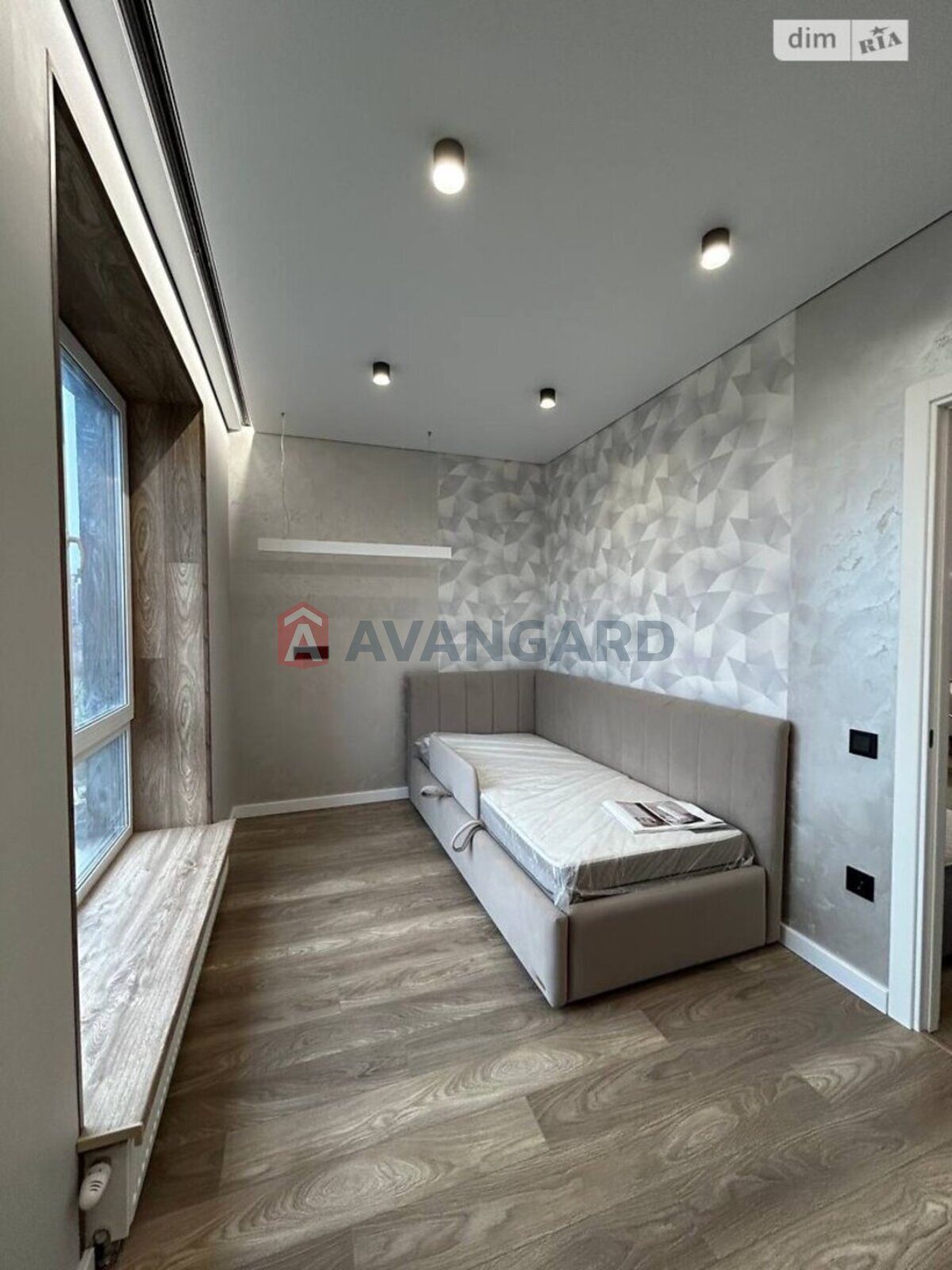 2 ��. ��������, 61/31/20 ��. �., 4/10 ������ ���� 14