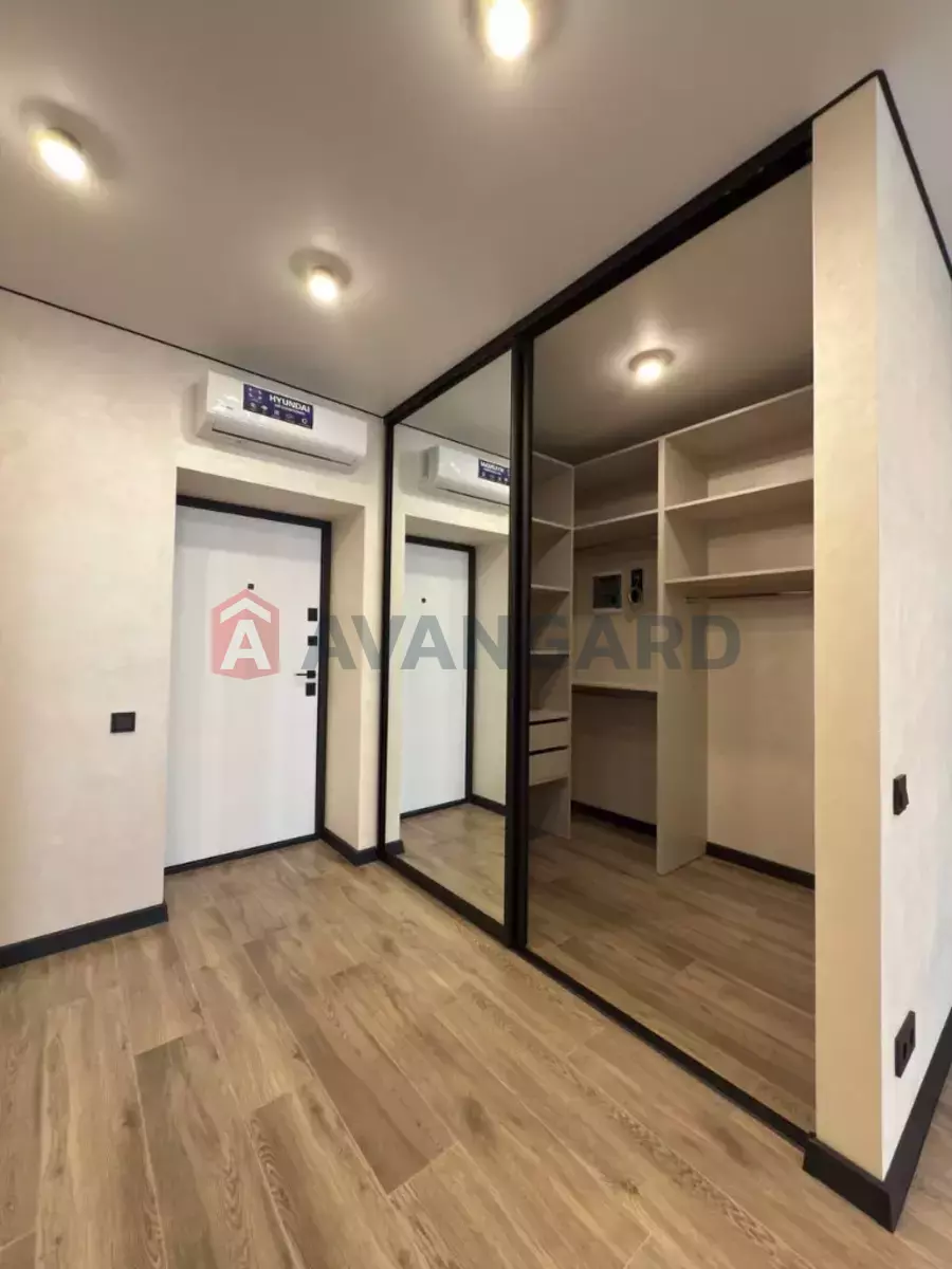 1 ��. ��������, 44/17/18 ��. �., 9/10 ������ ���� 6