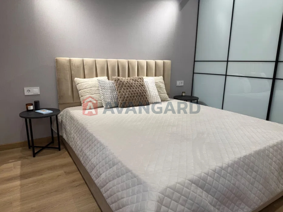 2 ��. ��������, 41/-/24 ��. �., 9/20 ������ ���� 10