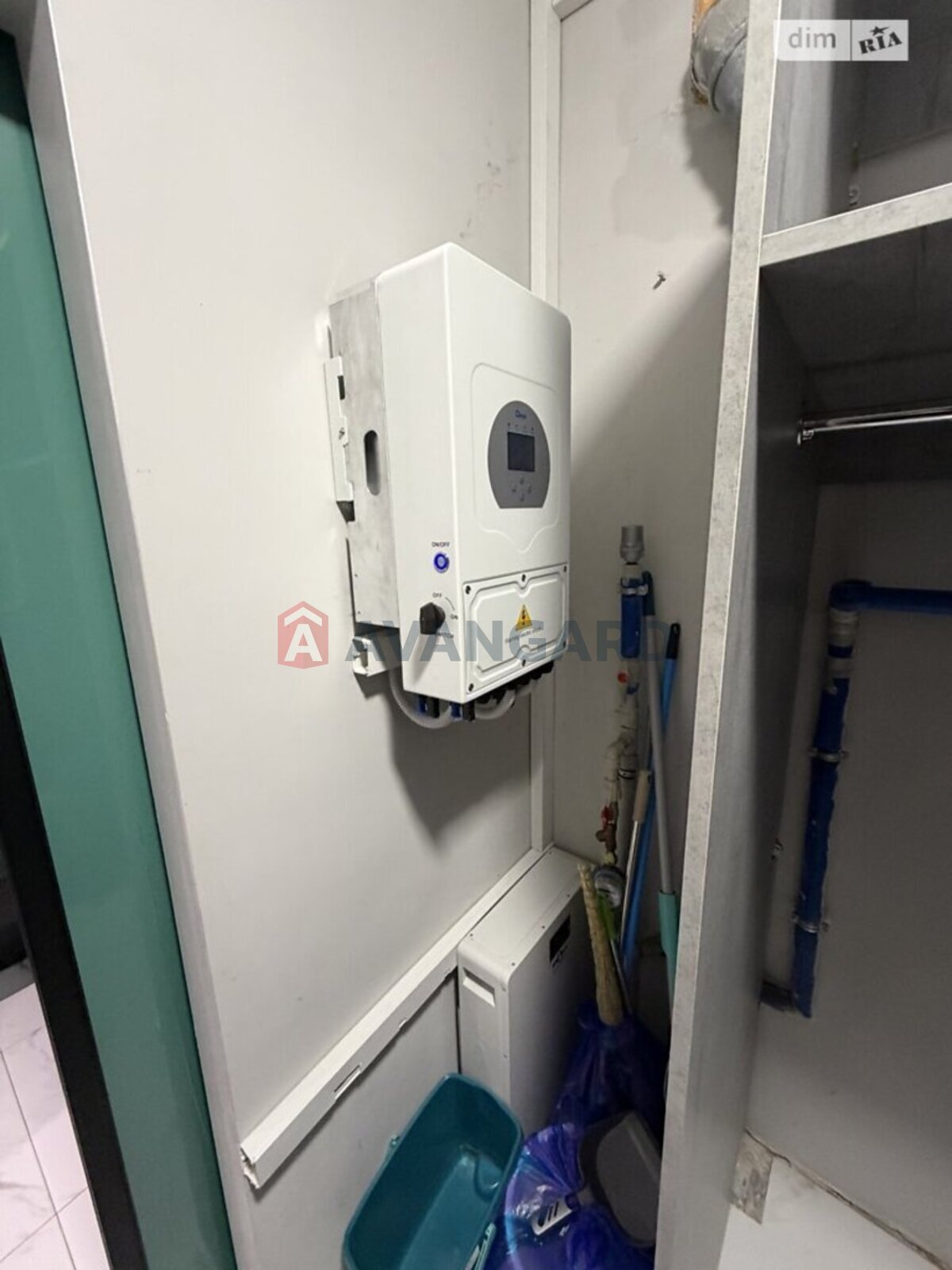 3 ��. ��������, 91/35/39 ��. �., 8/8 ������ ���� 17