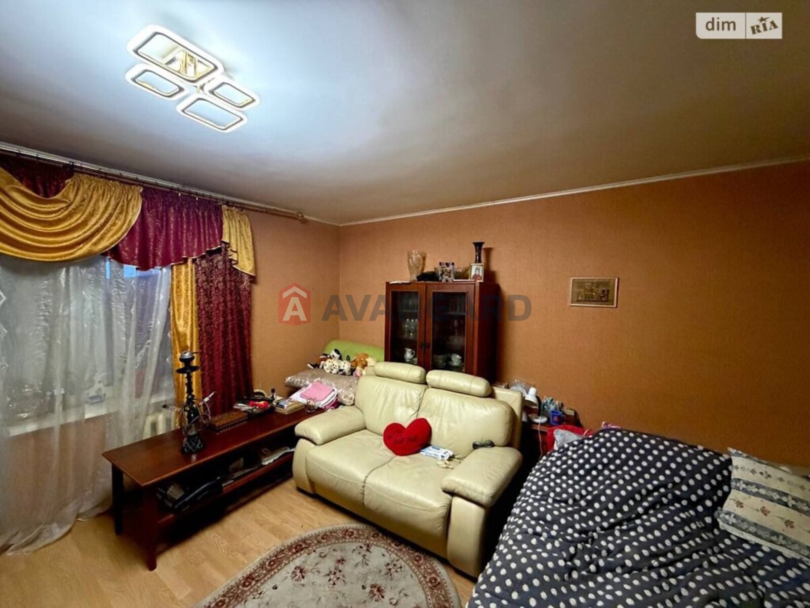 1 ��. ��������, 29/16/5 ��. �., 9/9 ������ ���� 4