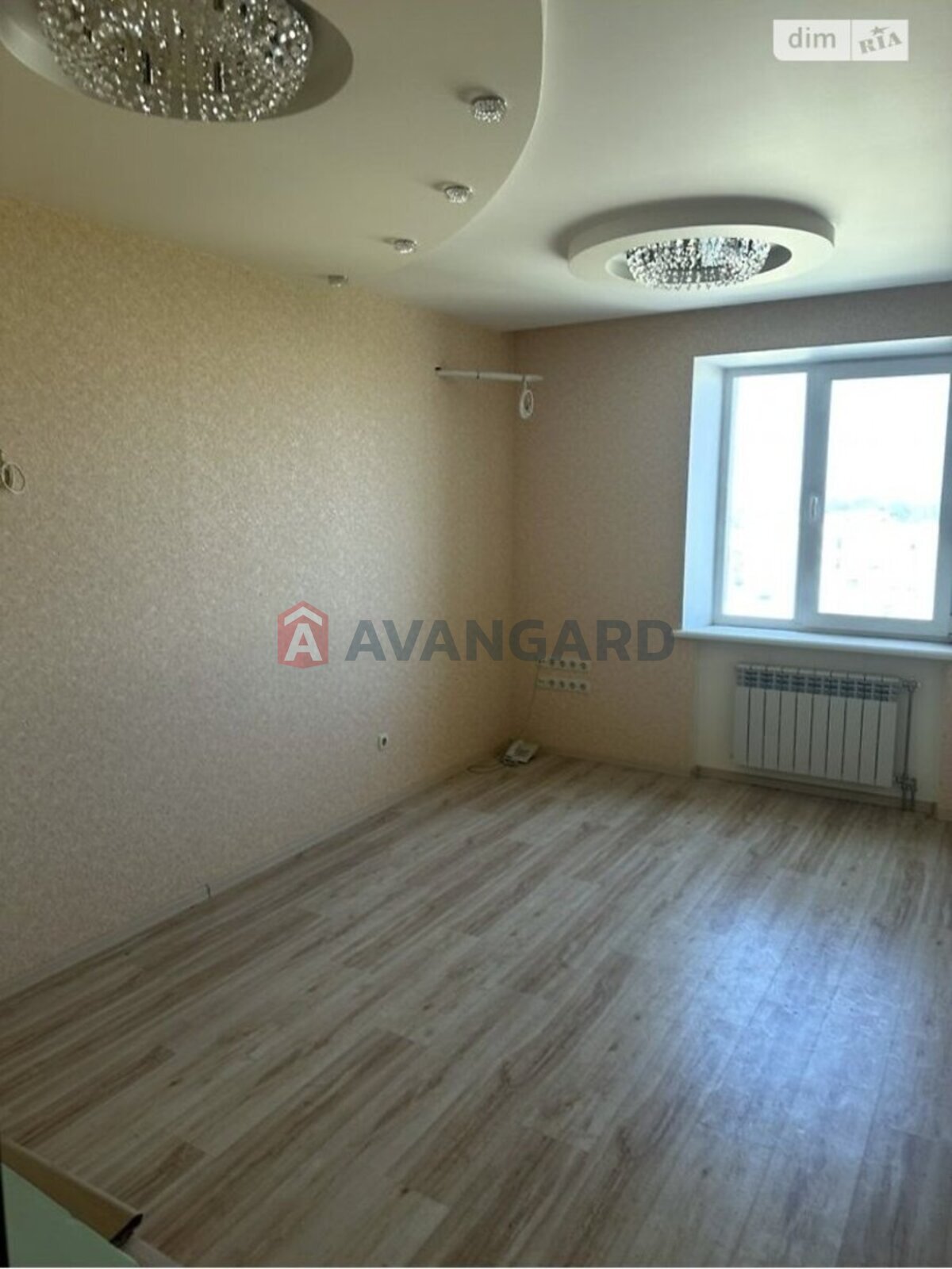 3 ��. ��������, 102/-/- ��. �., 8/9 ������ ���� 5