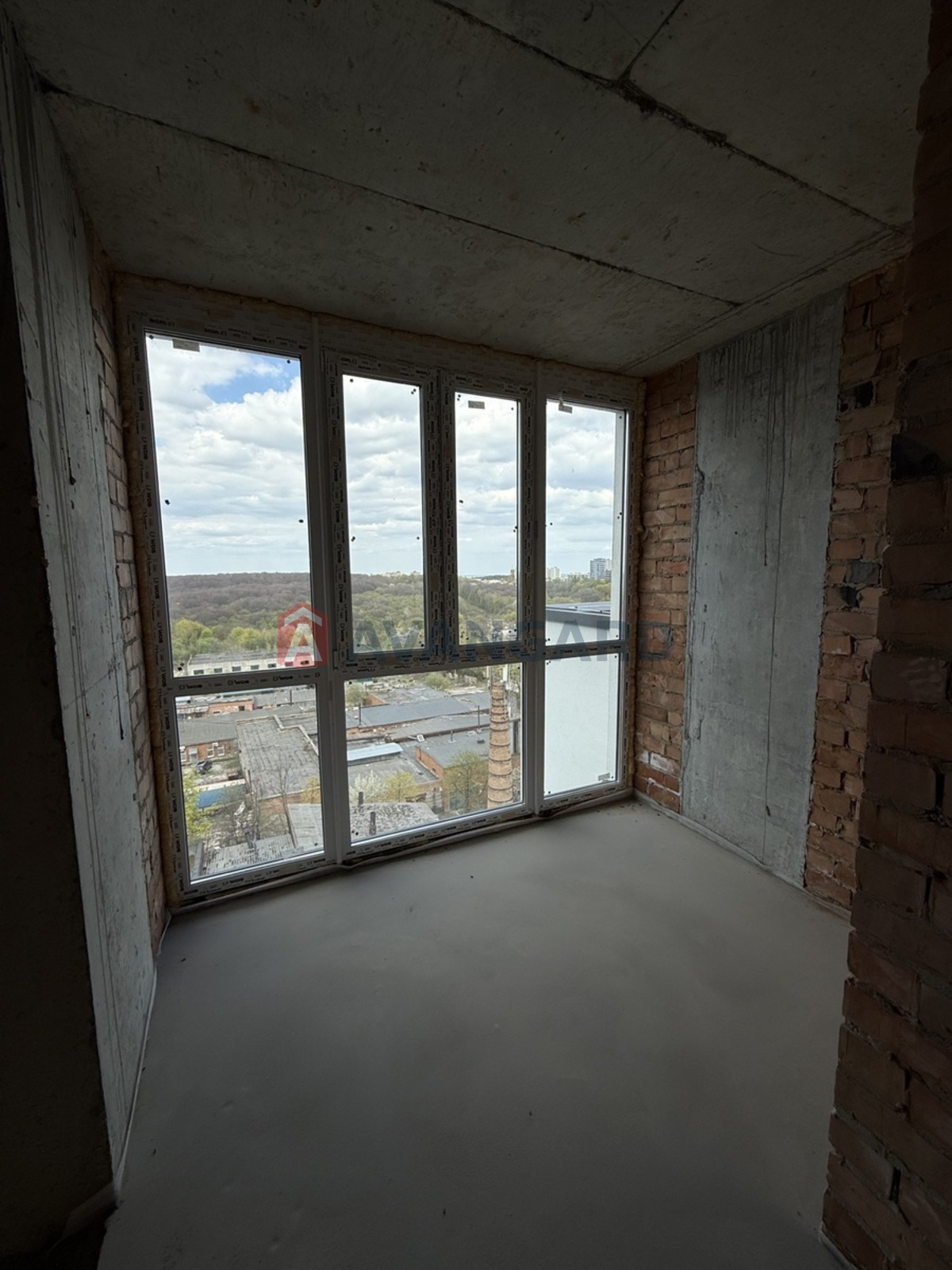 2 ��. ��������, 71/41/30 ��. �., 10/10 ������ ���� 15