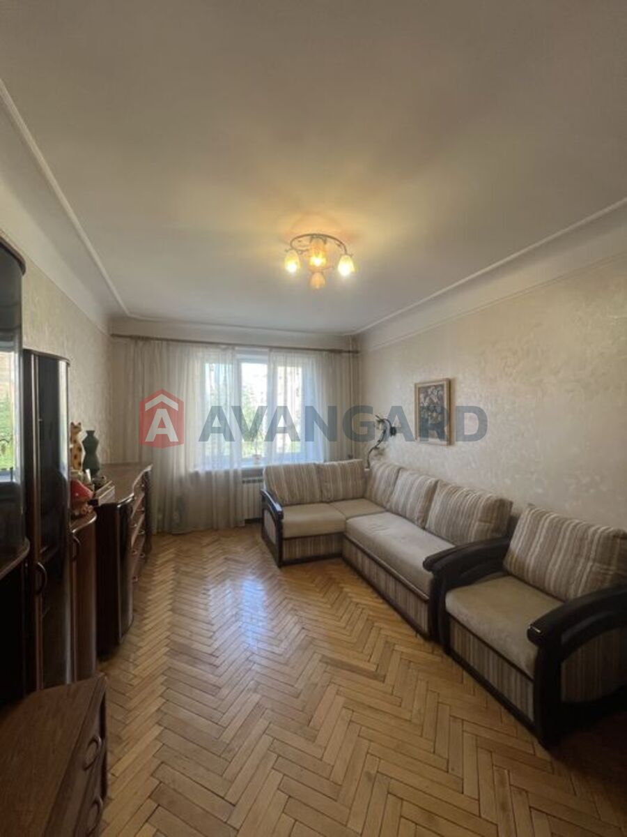 2 . , 56/-/7 . ., 2/4   7