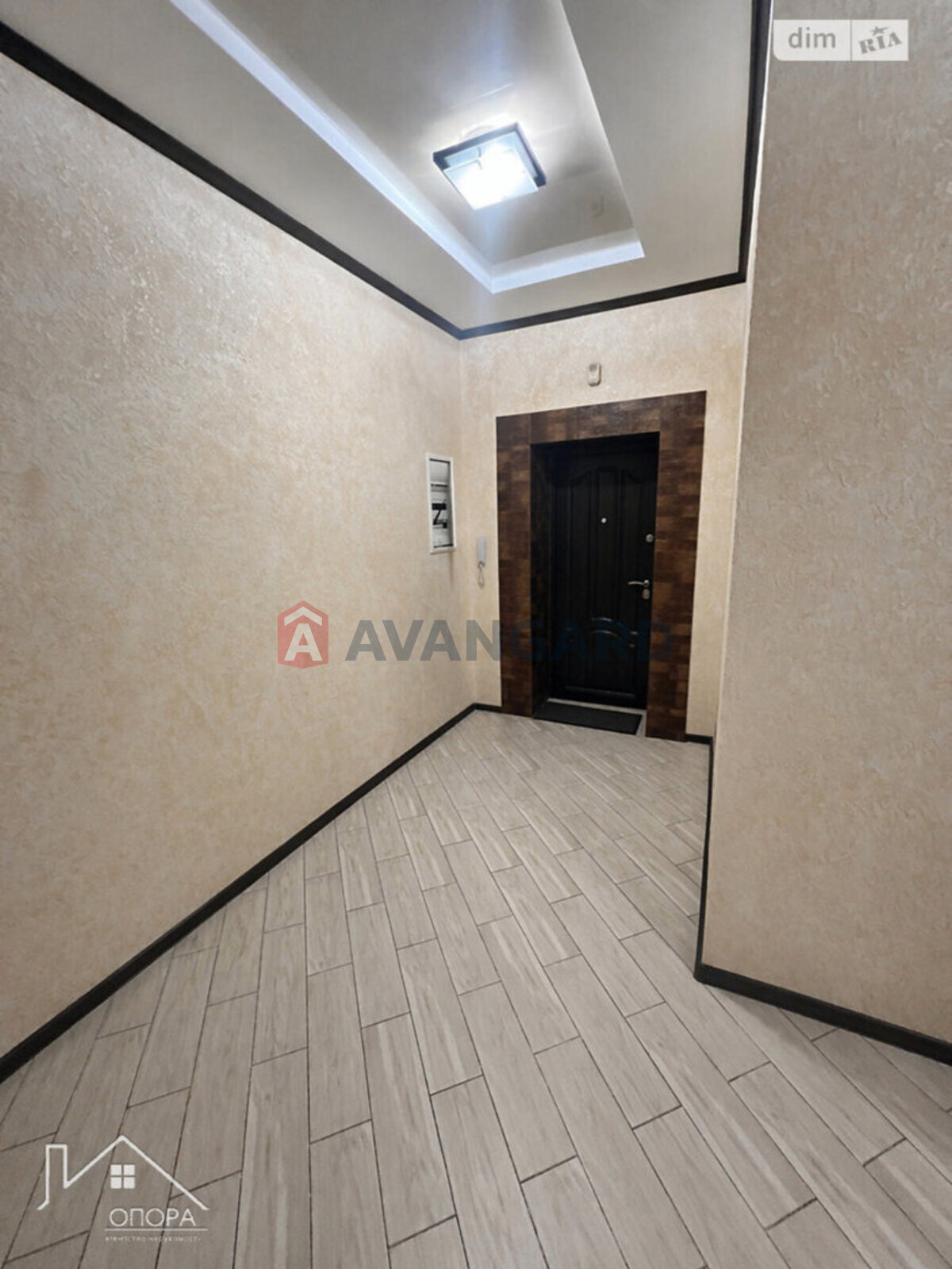 2 ��. ��������, 80/68/15 ��. �., 6/6 ������ ���� 18