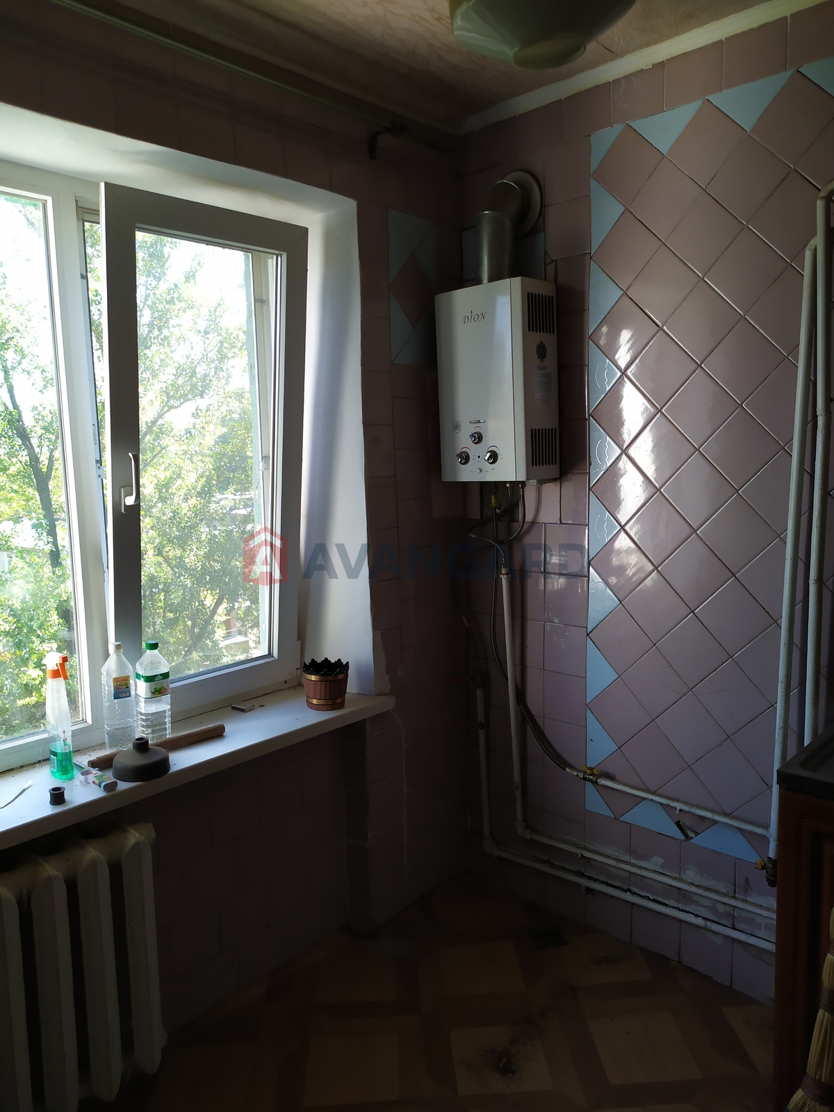 3 ��. ��������, 63/48/6 ��. �., 5/5 ������ ���� 2