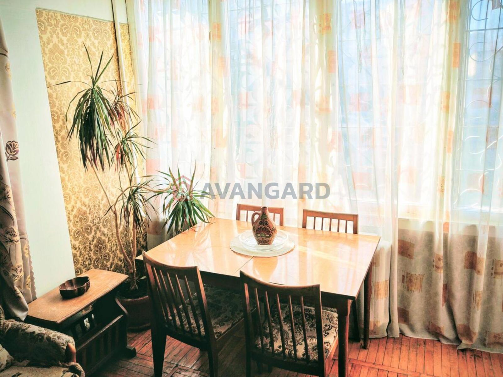 3 ����. ��������, 73/48/7 ��. �., 1/3 ���� ���� 4