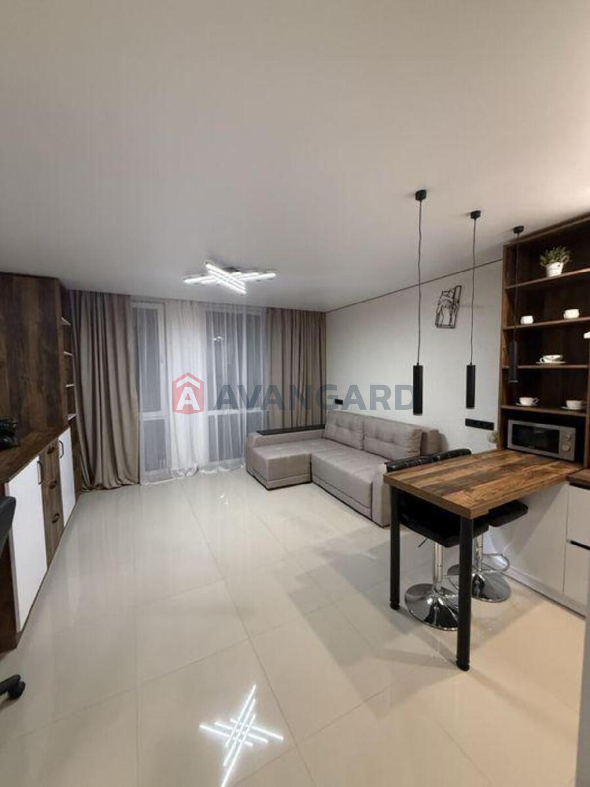 1 ��. ��������, 33/-/9 ��. �., 5/5 ������ ���� 2