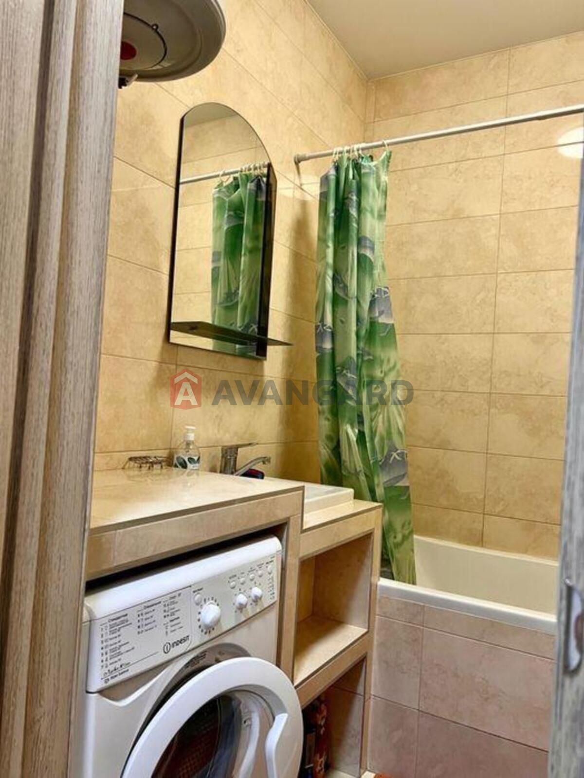 1 ��. ��������, 35/-/10 ��. �., 4/7 ������ ���� 5