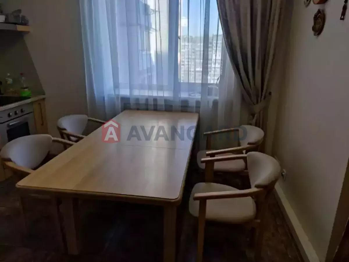 3 ����. ��������, 99/-/12 ��. �., 13/17 ���� ���� 1