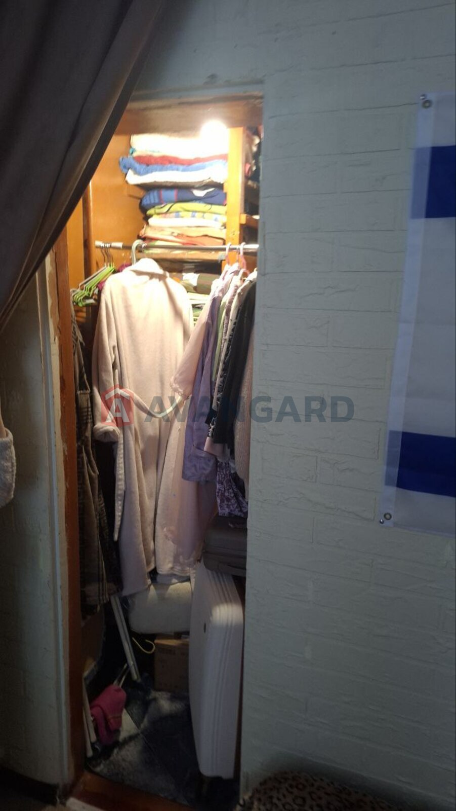 1 ����. ��������, 31/17/6 ��. �., 2/5 ���� ���� 2