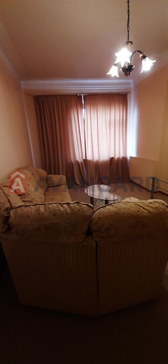 3 ����. ��������, 76/46/14 ��. �., 3/5 ���� ���� 7