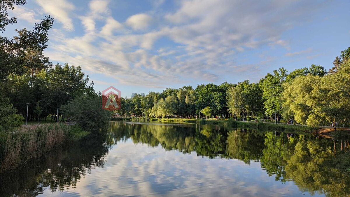 1 ����. ��������, 43/18/12 ��. �., 24/26 ���� ���� 19