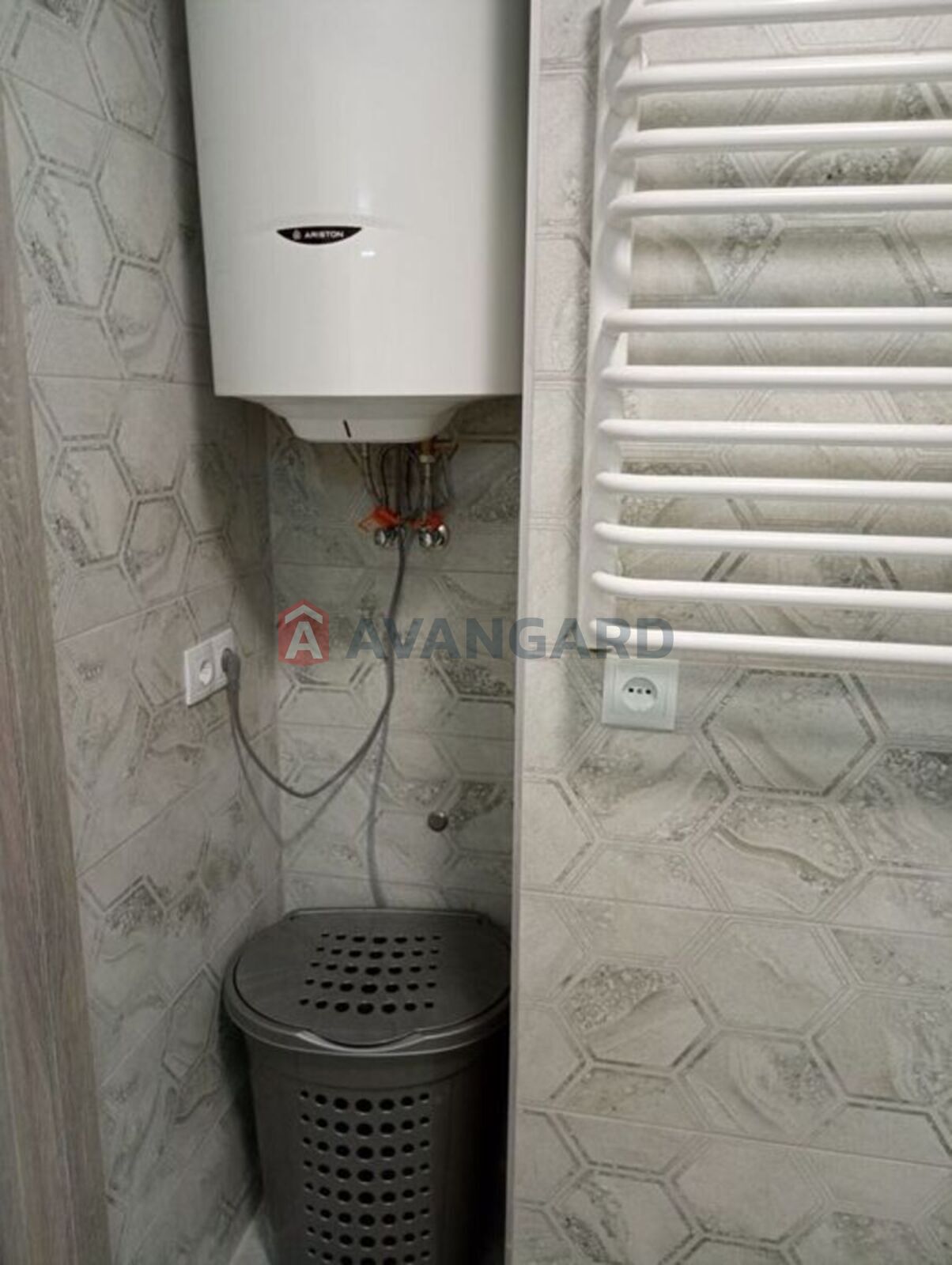 1 ��. ��������, 37/-/8 ��. �., 7/13 ������ ���� 9