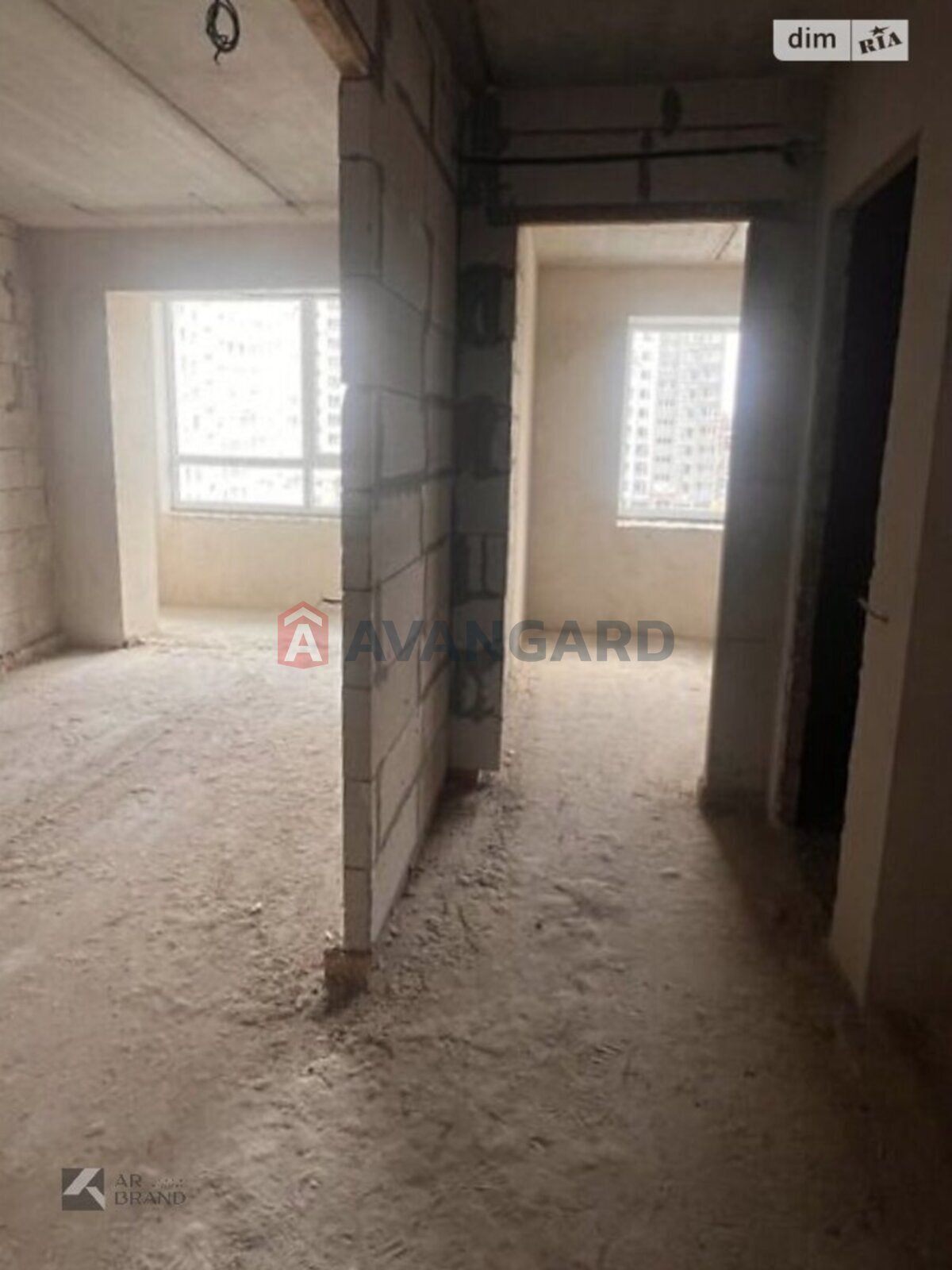 1 ��. ��������, 34/18/8 ��. �., 4/10 ������ ���� 3