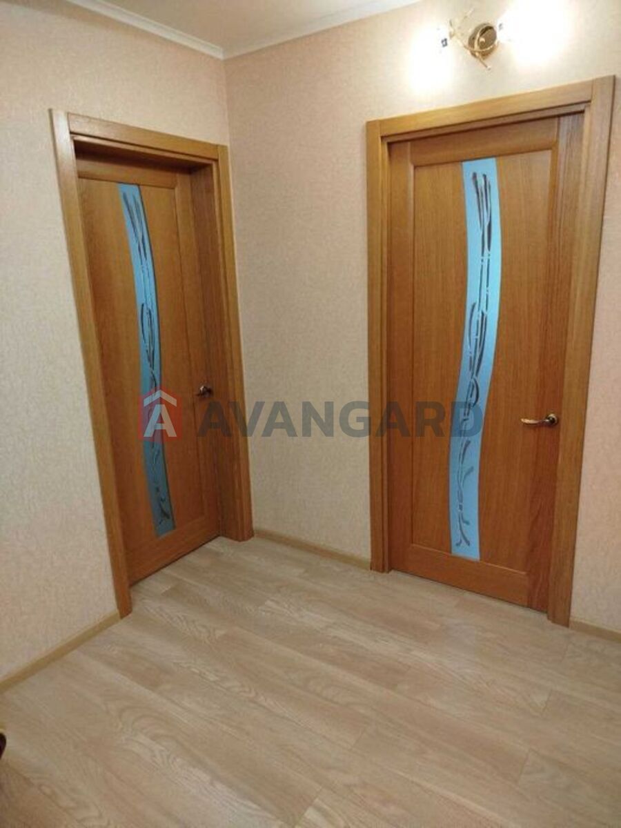 2 ��. ��������, 60/-/9 ��. �., 1/5 ������ ���� 13