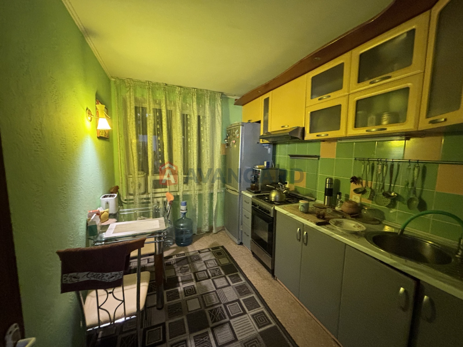 3 ����. ��������, 64,6/-/7 ��. �., 5/9 ���� ���� 12