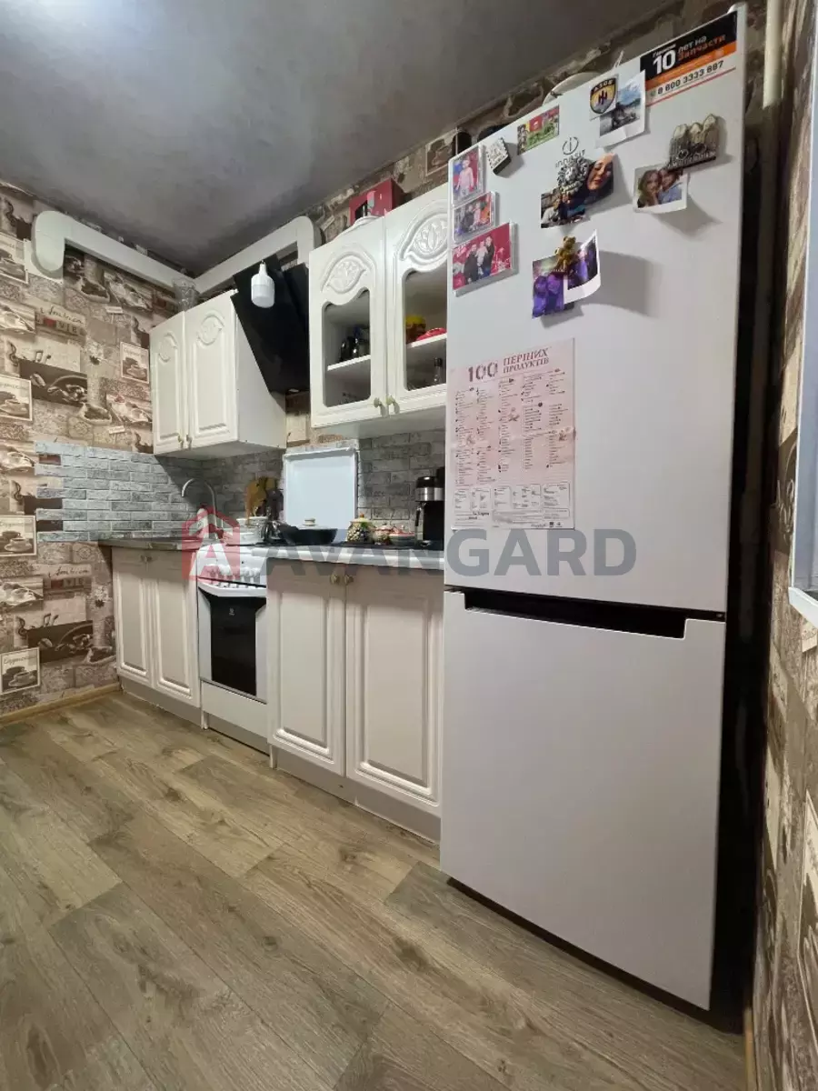 3 ��. ��������, 69/39/6 ��. �., 8/16 ������ ���� 1