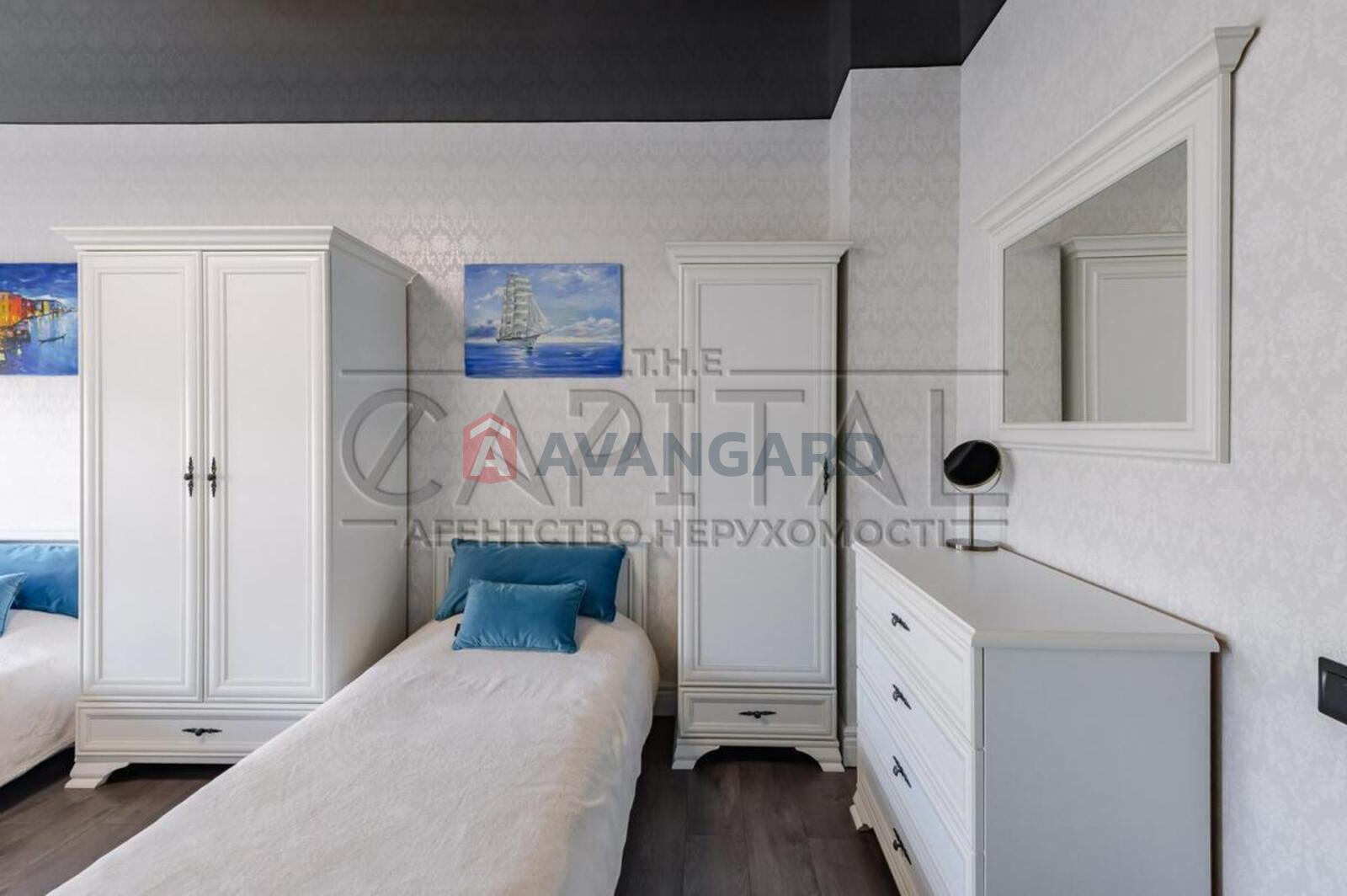 3 ��. ��������, 100/60/20 ��. �., 16/17 ������ ���� 29