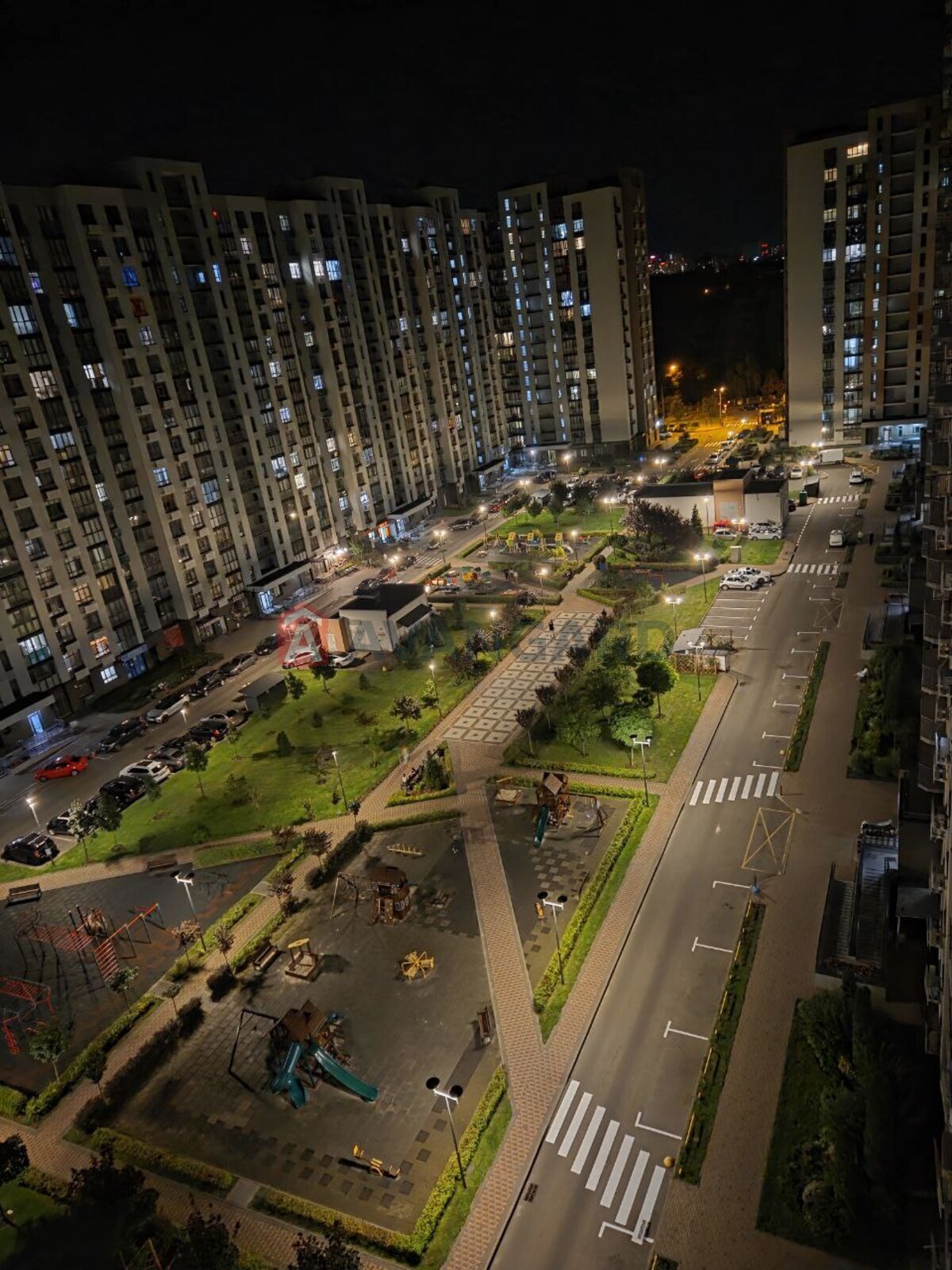 3 ��. ��������, 84 / 47 / 11 ��. �., 16/16 ������ ���� 14