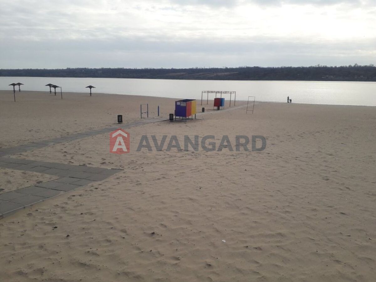 2 ��. ��������, 38/-/7 ��. �., 3/12 ������ ���� 8