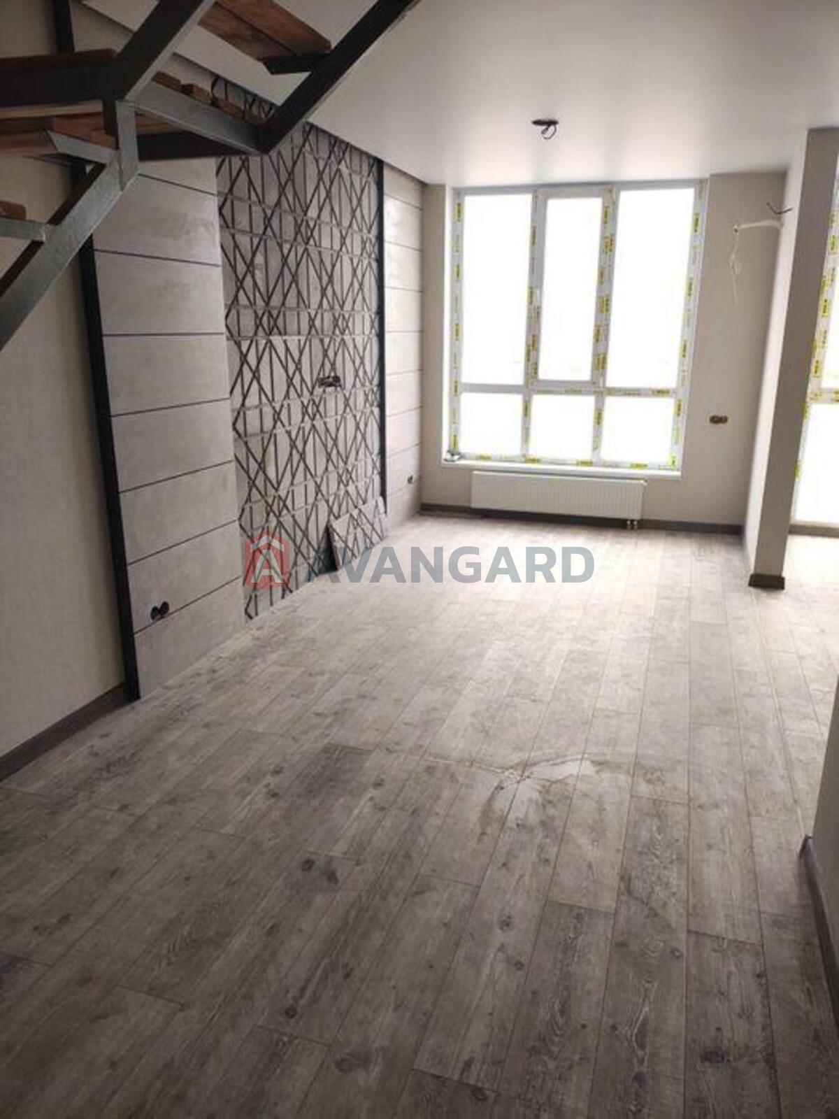 3 ����. ��������, 64/-/10 ��. �., 9/10 ���� ���� 7