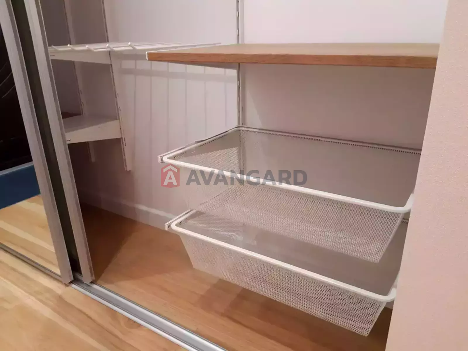 1 ��. ��������, 28/17/9 ��. �., 13/25 ������ ���� 14