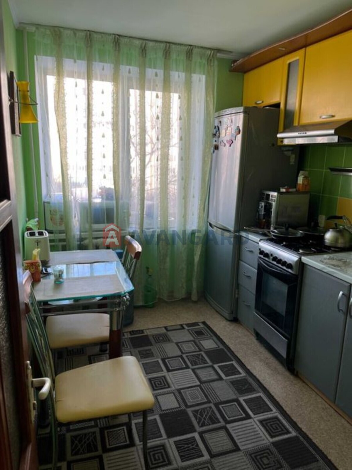 3 ��. ��������, 70/-/7 ��. �., 5/9 ������ ���� 9