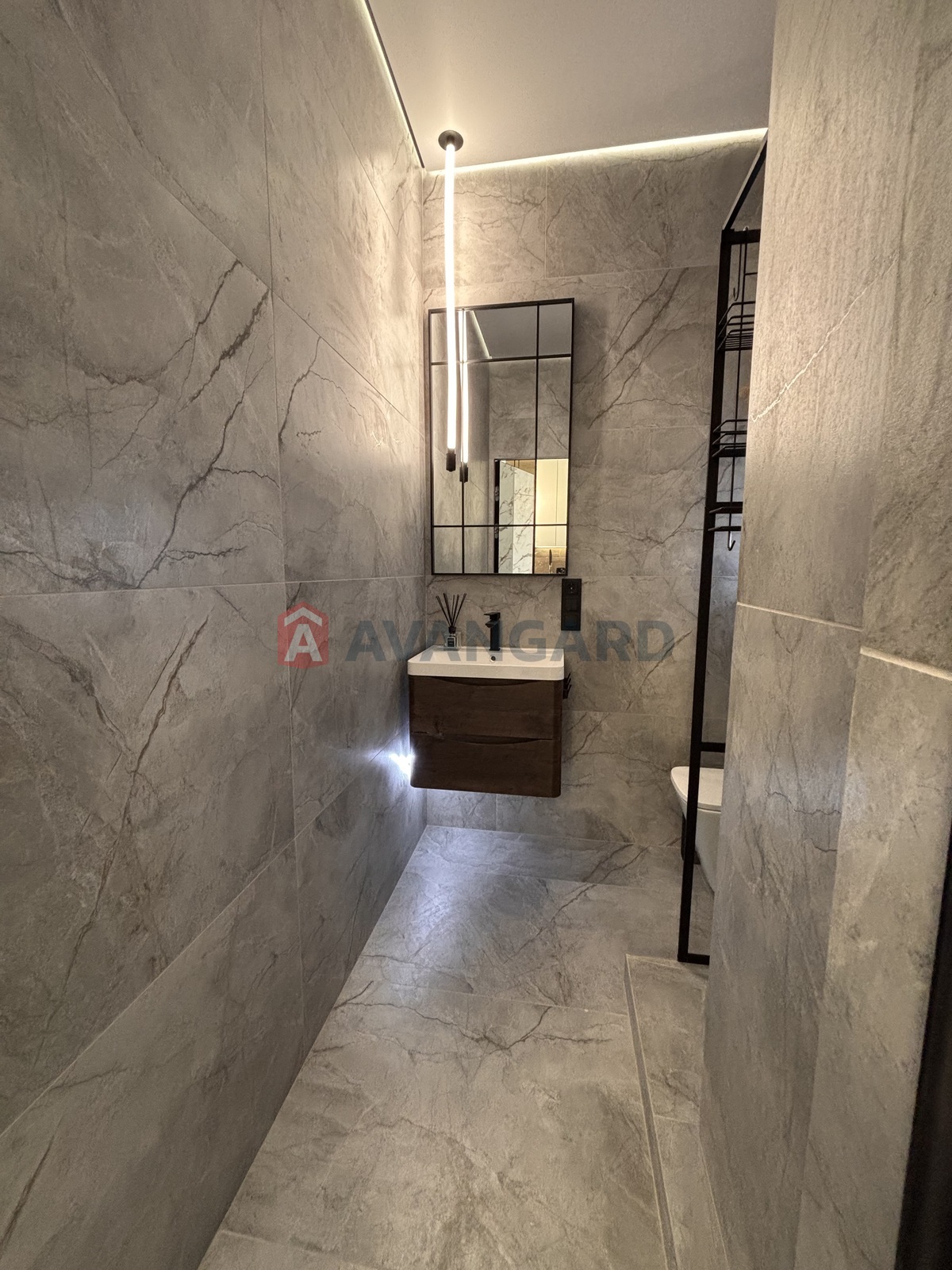 1 ��. ��������, 29.6/26.2/3.4 ��. �., 7/8 ������ ���� 20