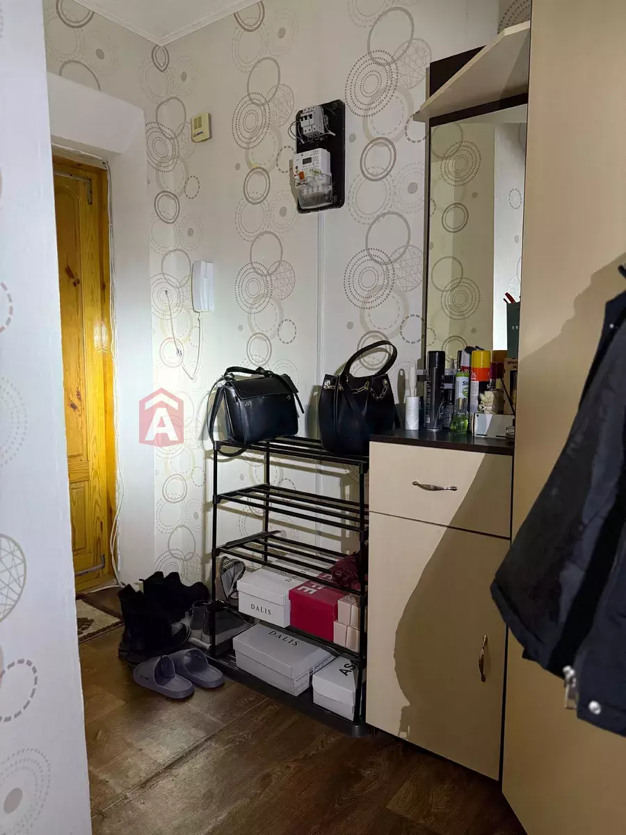 1 ��. ��������, 35/18/7 ��. �., 5/5 ������ ���� 10