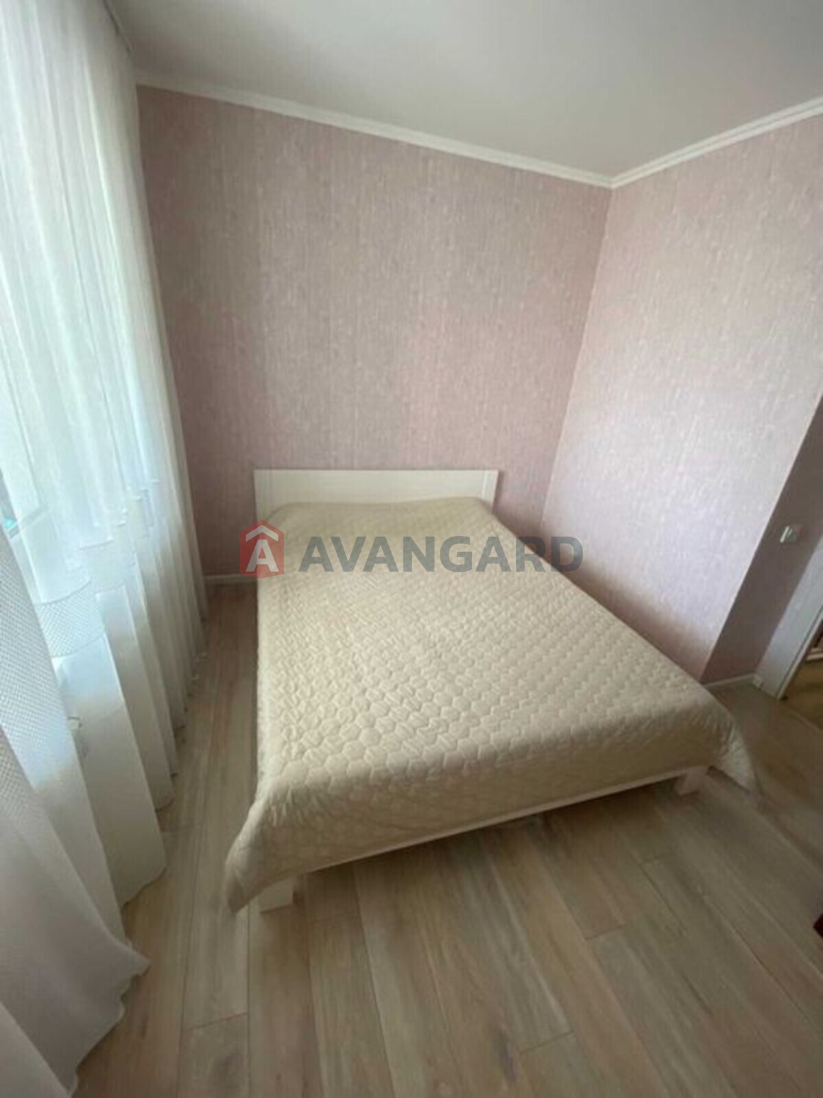 3 ��. ��������, 65/-/10 ��. �., 5/9 ������ ���� 16