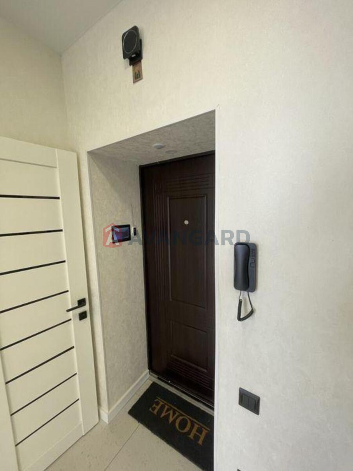 1 ����. ��������, 41/-/14 ��. �., 3/10 ���� ���� 10