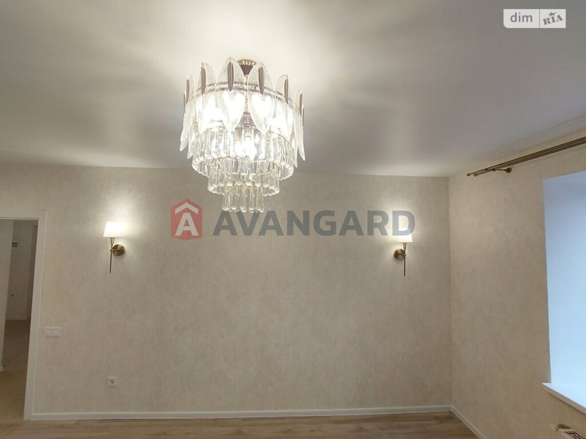 3 ��. ��������, 86/57/12 ��. �., 2/5 ������ ���� 7