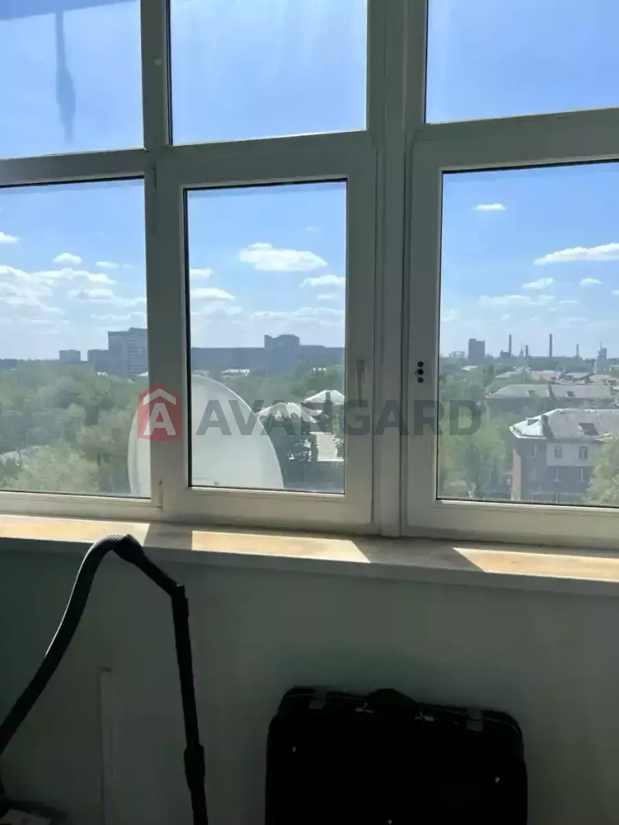 3 . , 70/-/- . ., 7/9   8