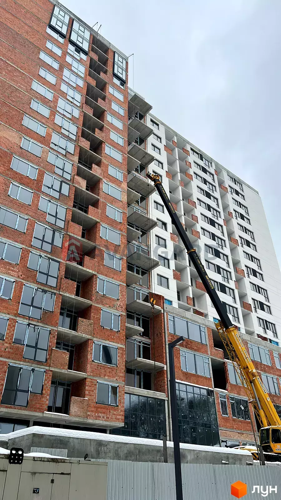 2 ��. ��������, 82.8/22/30.9 ��. �., 15/17 ������ ���� 8