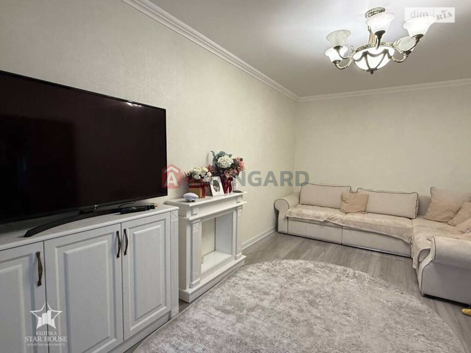 4 ��. ��������, 83/55/8 ��. �., 9/9 ������ ���� 8