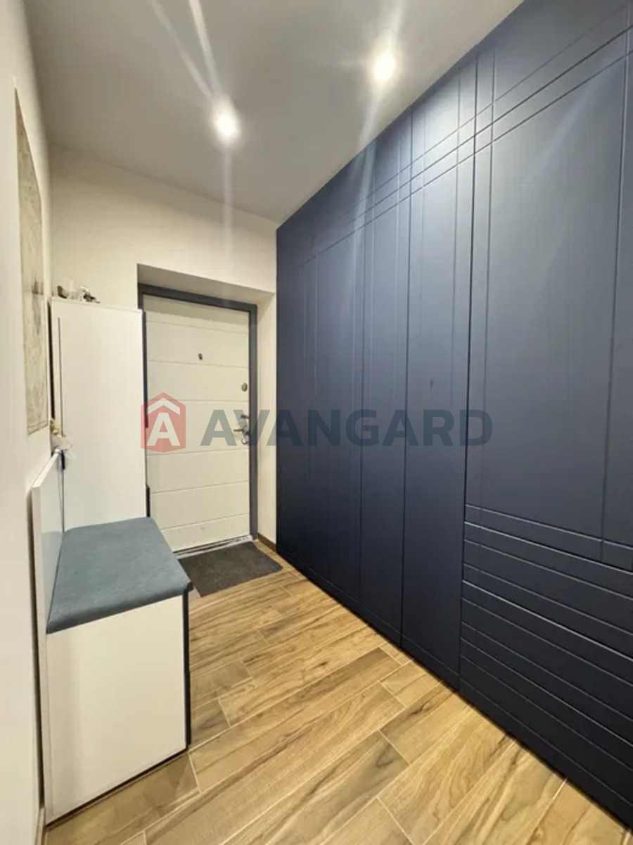 2 ��. ��������, 71/-/25 ��. �., 1/5 ������ ���� 18