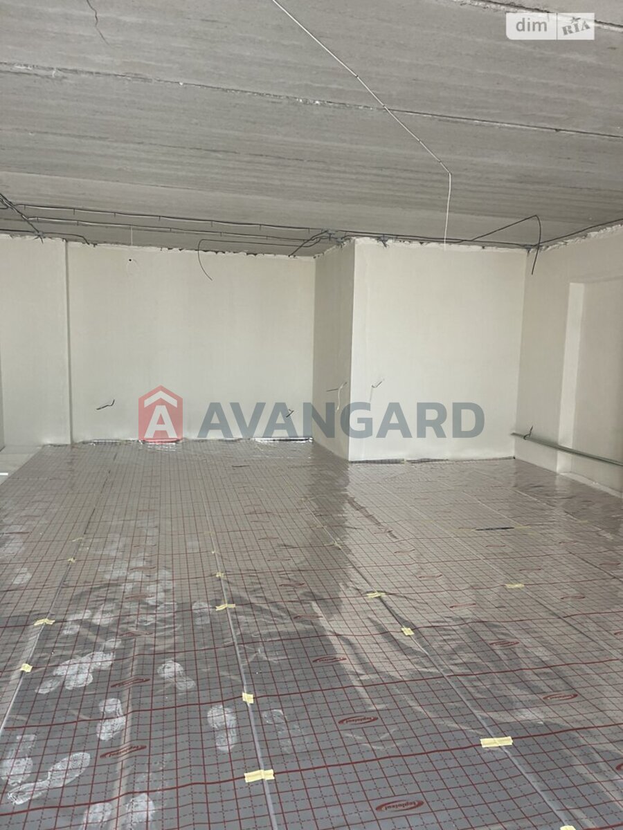 2 ��. ��������, 82/56/5 ��. �., 6/15 ������ ���� 5