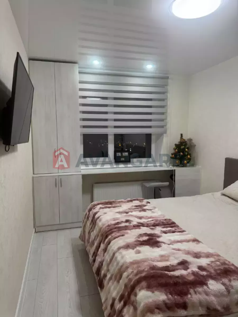 1 ��. ��������, 44/22/12 ��. �., 8/12 ������ ���� 19