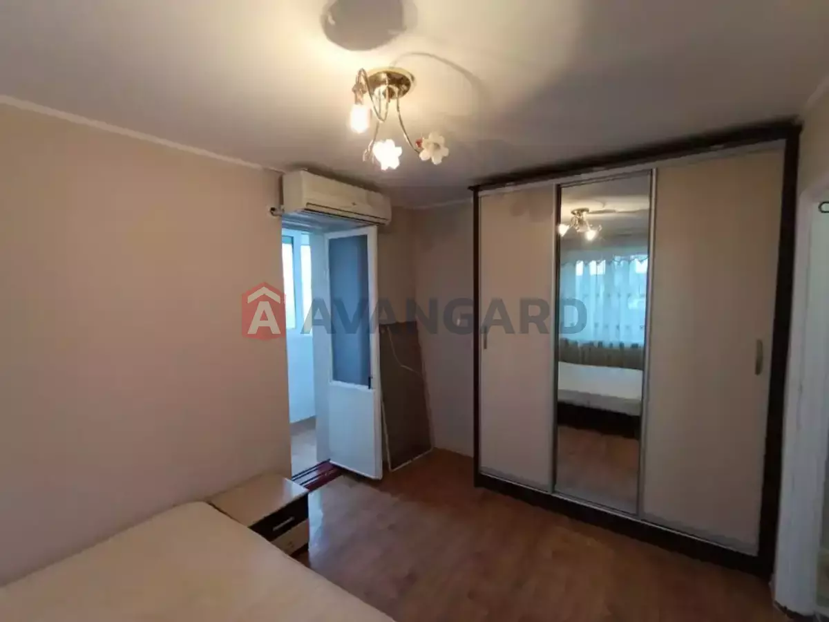 2 . , 47/27/7 . ., 9/9   9