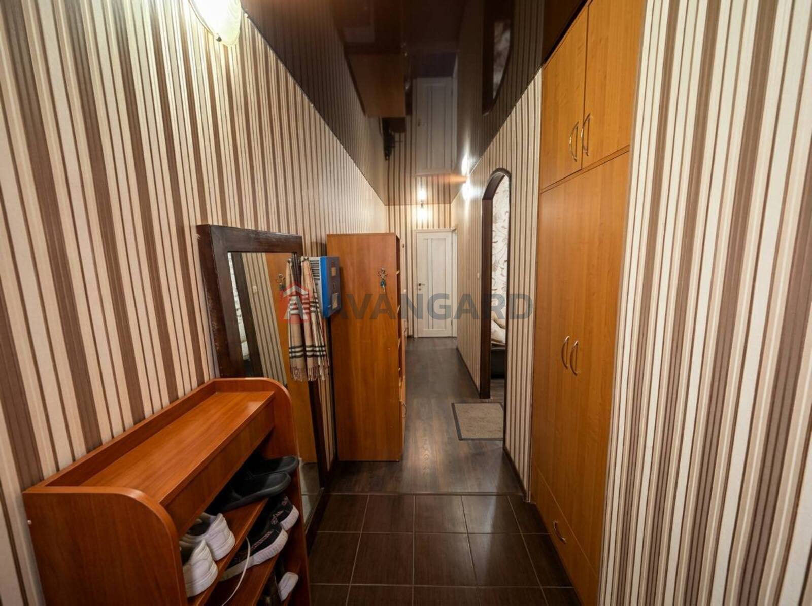 3 ����. ��������, 60/37/5 ��. �., 1/5 ���� ���� 4