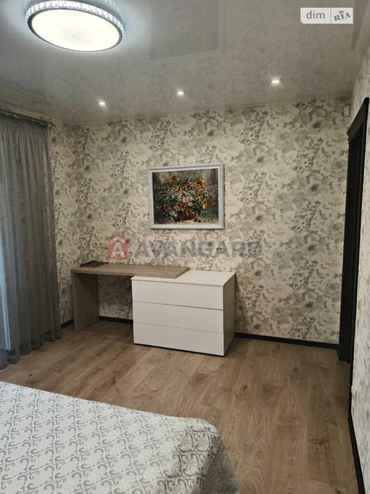 3 ��. ��������, 92/53/14 ��. �., 3/10 ������ ���� 3