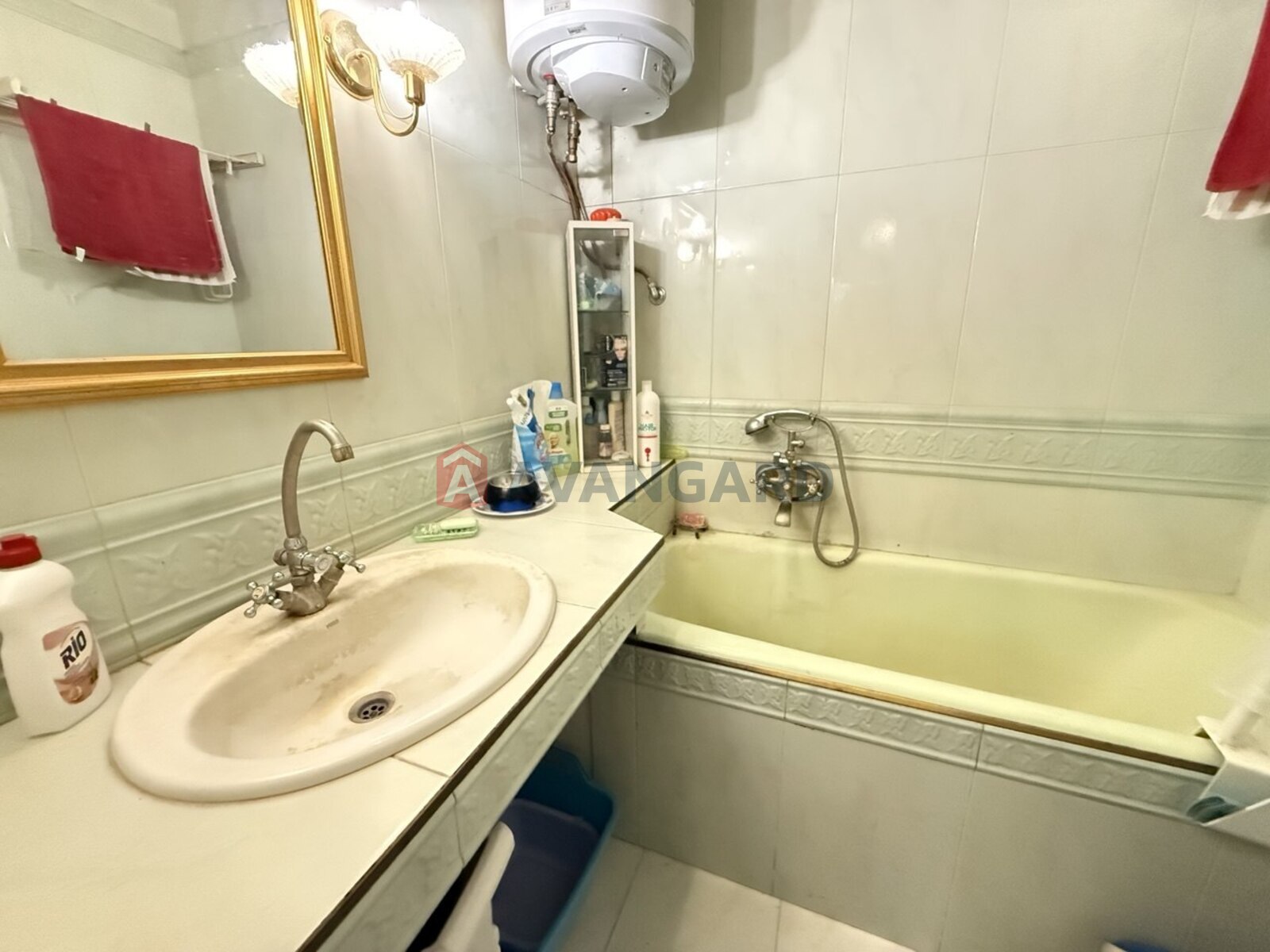 3 ��. ��������, 63,2/42,5/7 ��. �., 3/5 ������ ���� 8