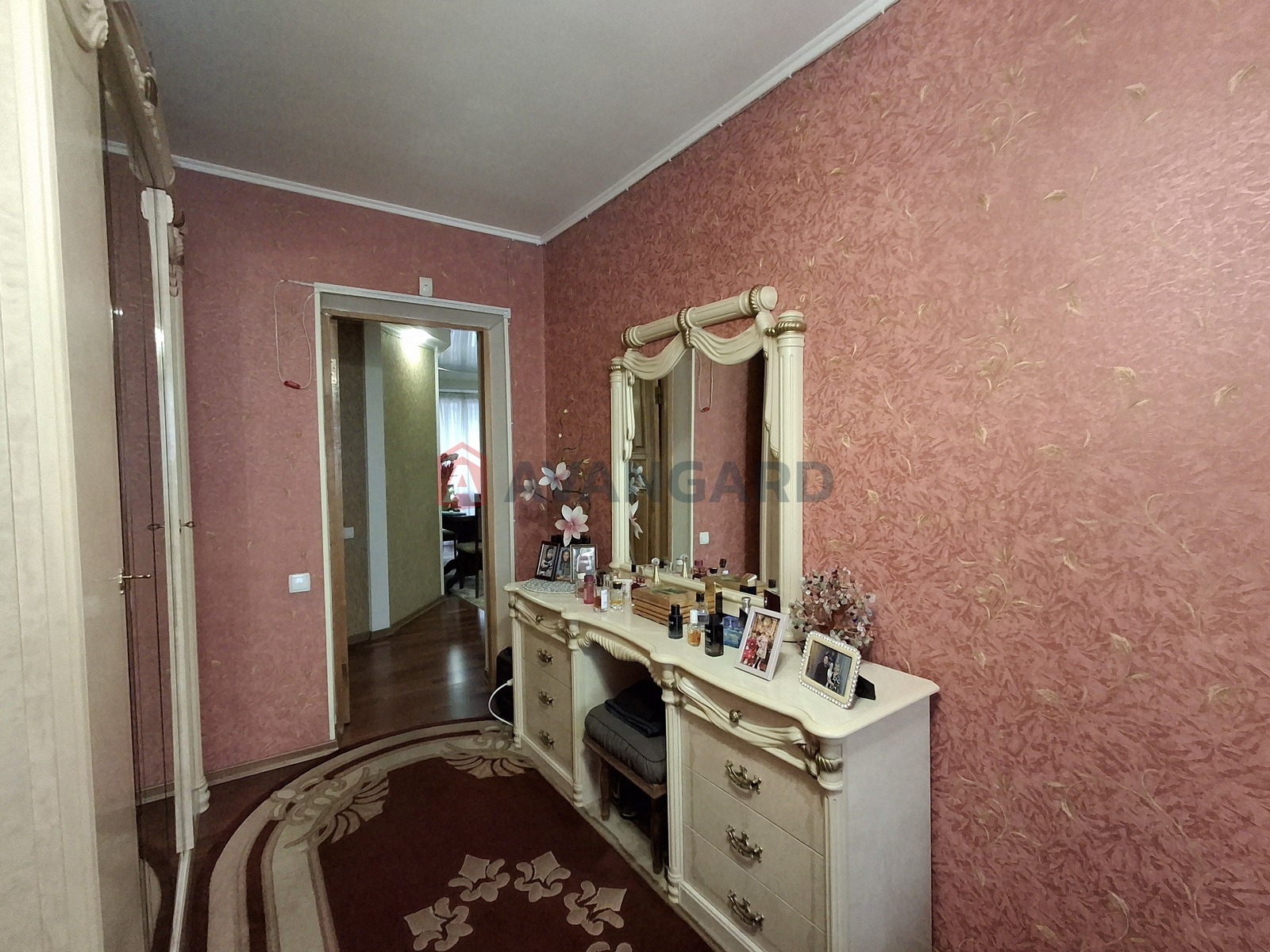 3 ����. ��������, 58/42/6 ��. �., 2/5 ���� ���� 16