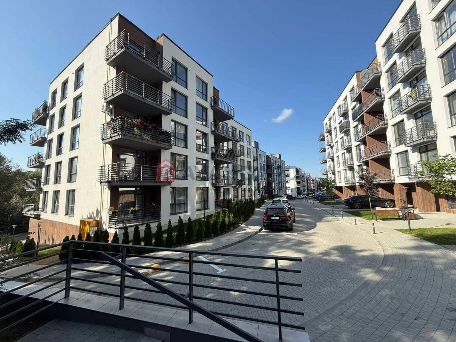 3 . , 76.3/42.2/15.4 . ., 2/5   19