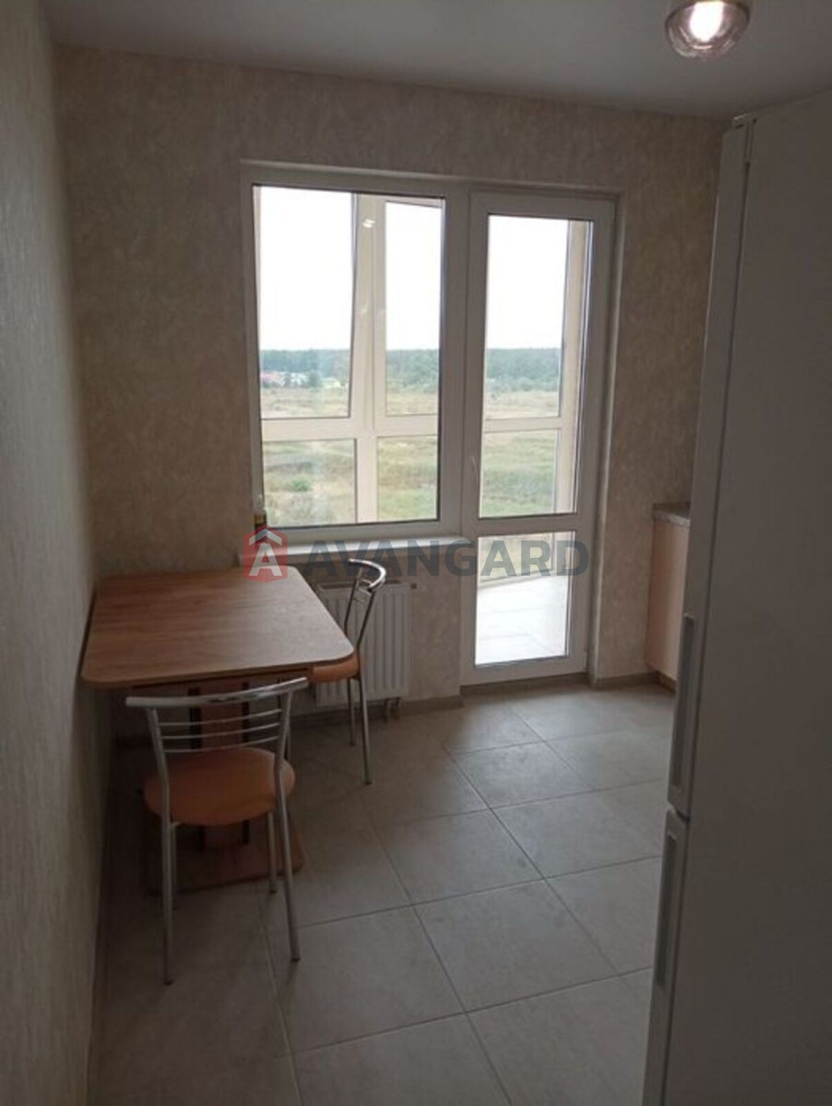 1 ��. ��������, 37/-/8 ��. �., 7/13 ������ ���� 4