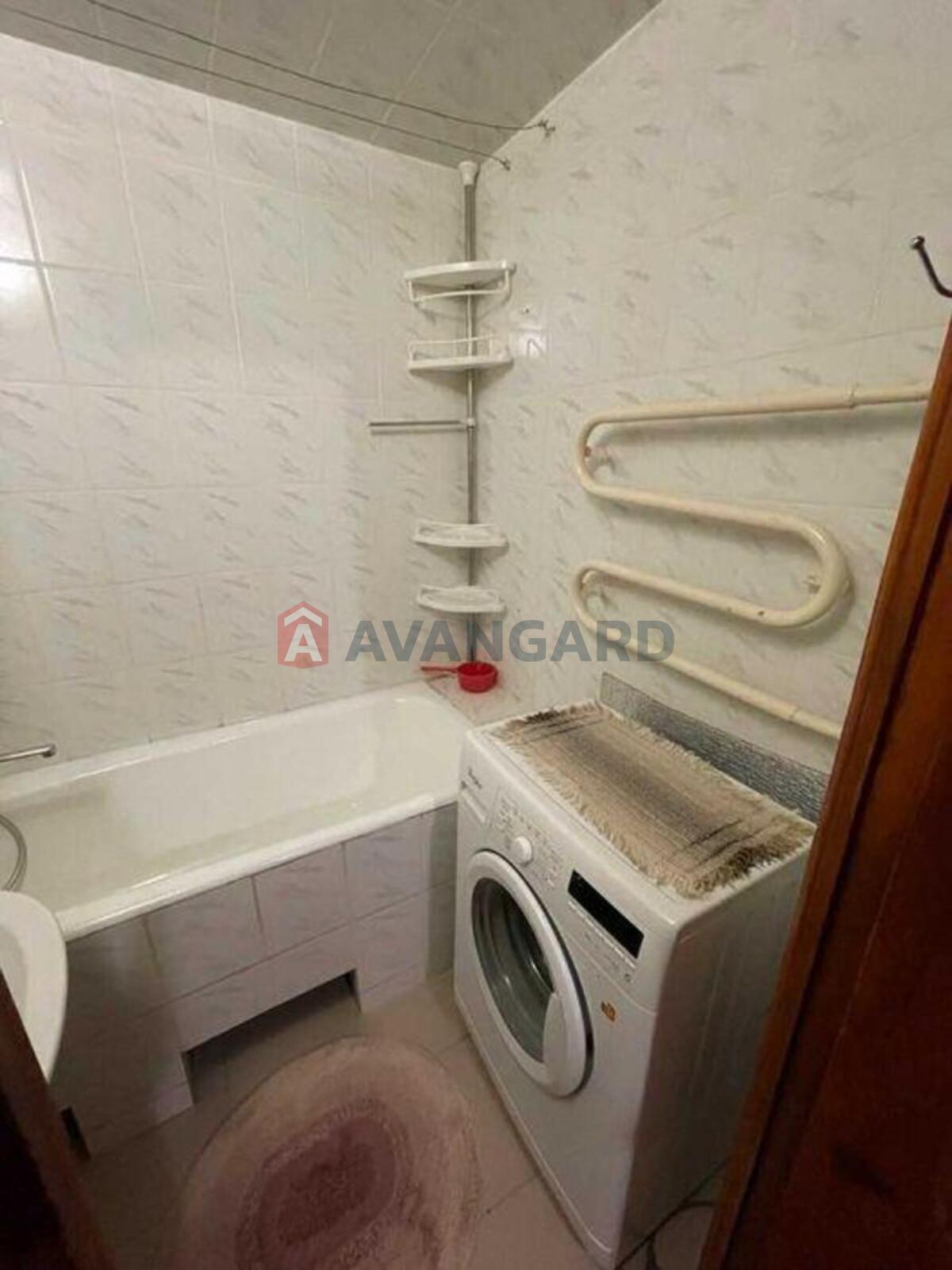 2 ��. ��������, 50/-/12 ��. �., 6/9 ������ ���� 9