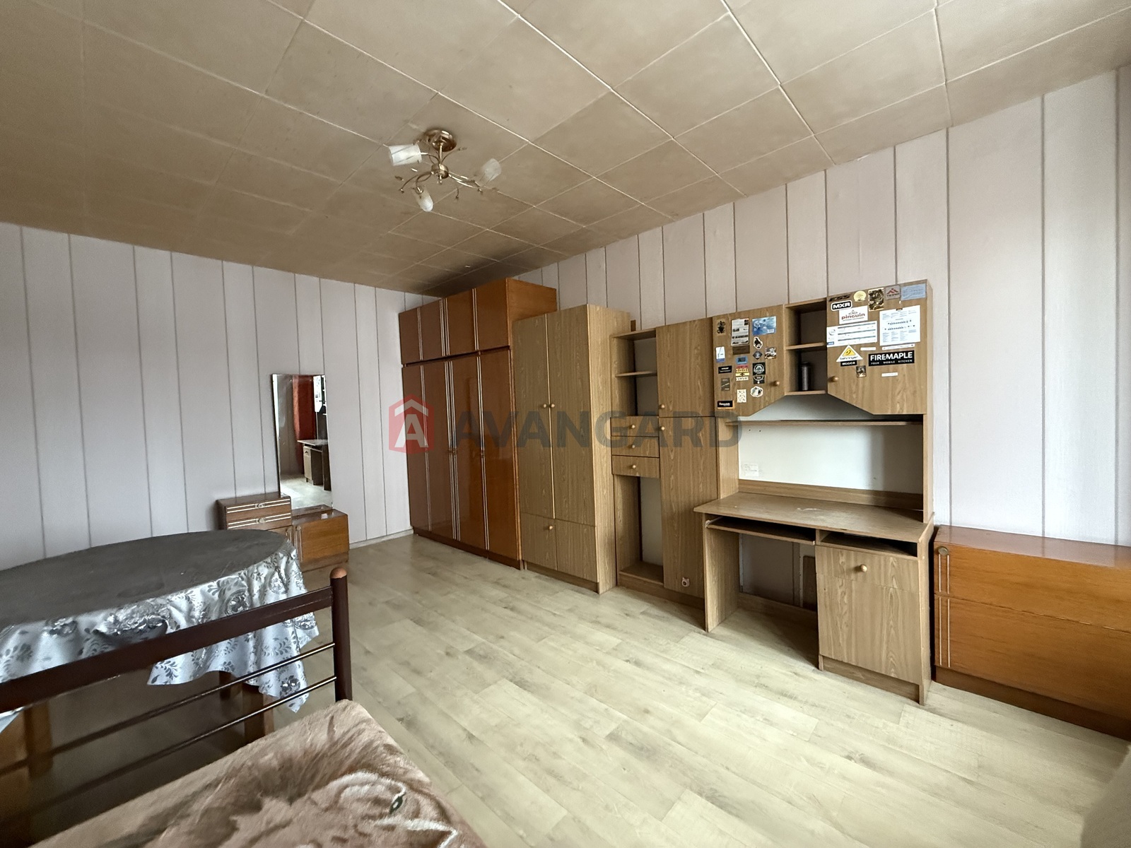 2 ��. ��������, 51.7/30.9/8 ��. �., 10/10 ������ ���� 5